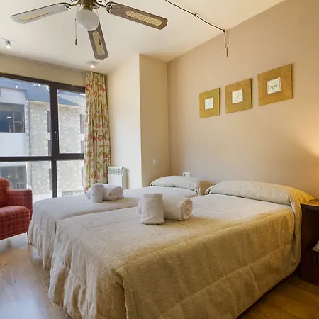 Apart-hotel La Vall Blanca Vielha